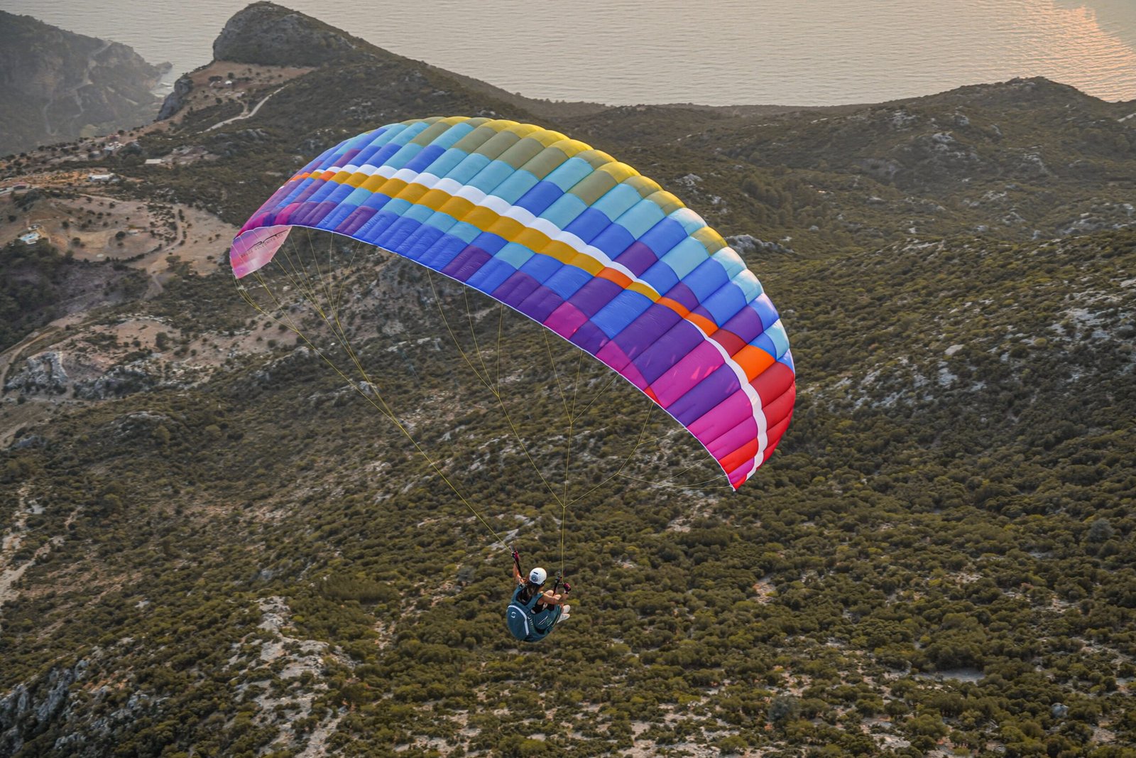 paragliding in solang valley
