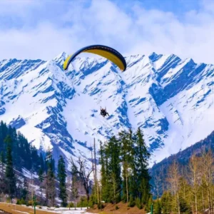 Paragliding in Manali (Shaleen) by Indian Para Association