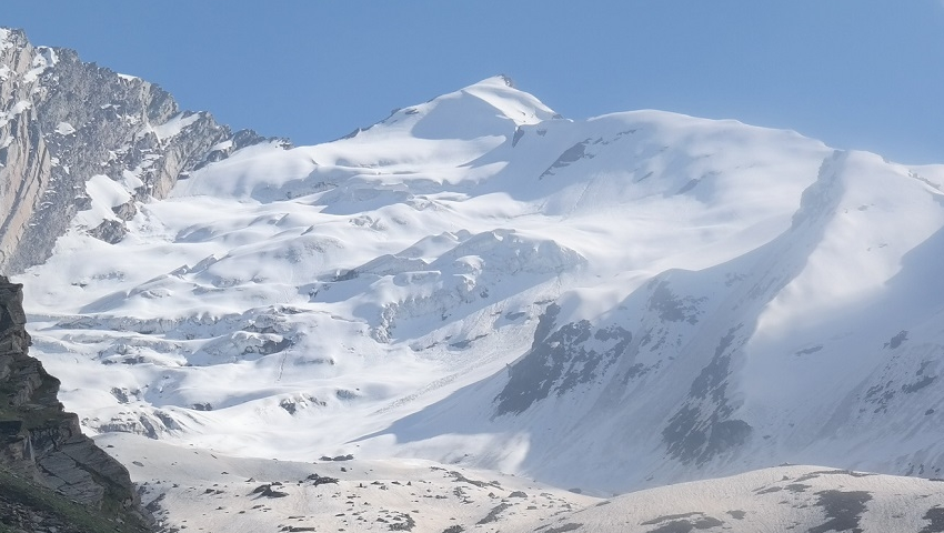 9986d33b664a9ec45f65cc1760e227ee_friendship_peak_trek_manali